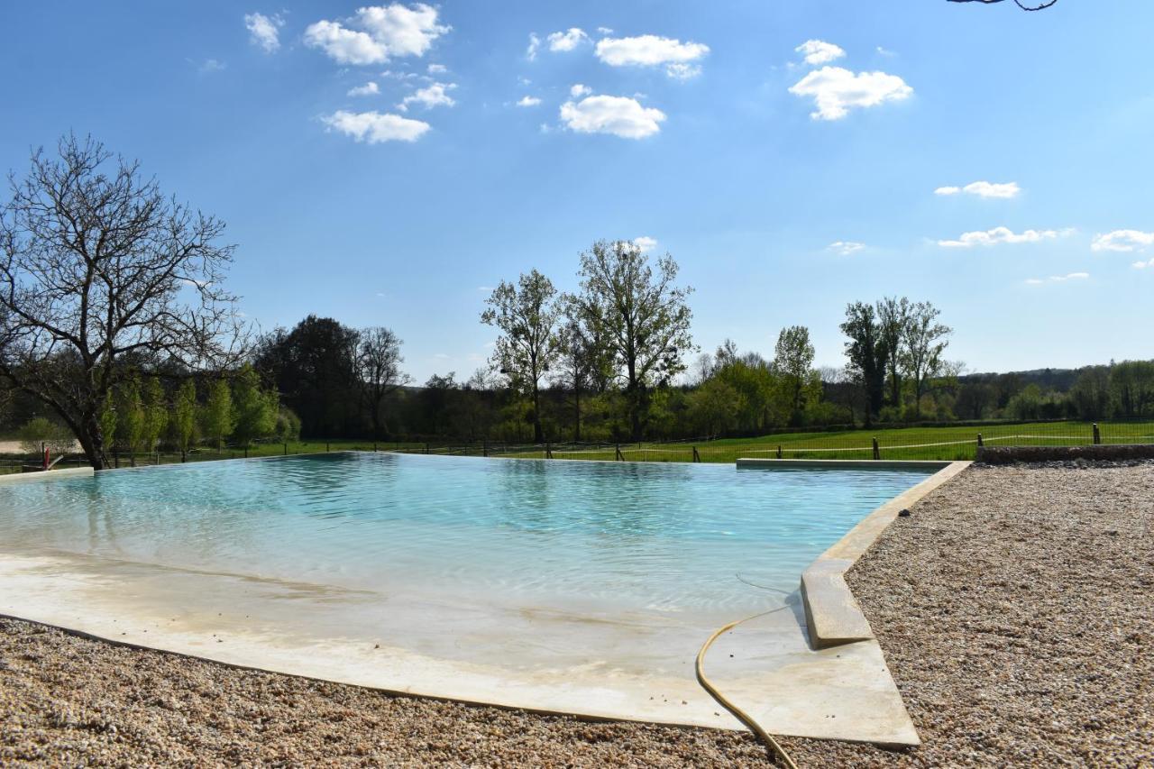Ecuries de Saint Maurice Bed & Breakfast Lacapelle-Marival Exterior foto
