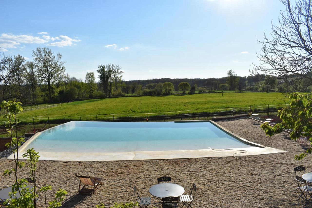 Ecuries de Saint Maurice Bed & Breakfast Lacapelle-Marival Exterior foto