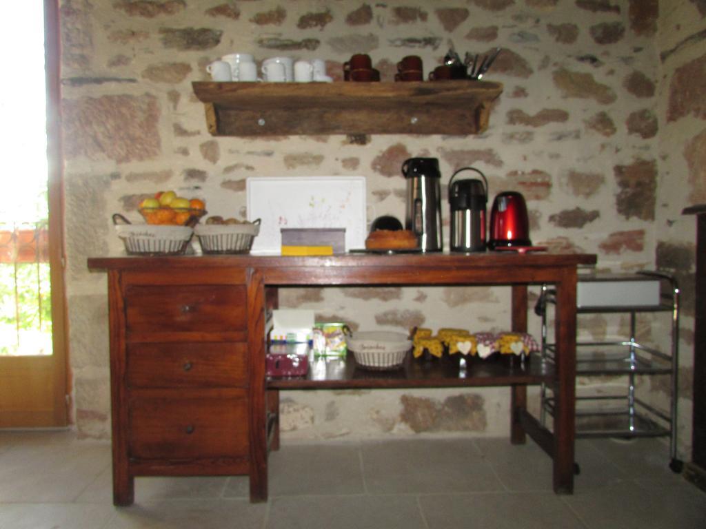 Ecuries de Saint Maurice Bed & Breakfast Lacapelle-Marival Exterior foto