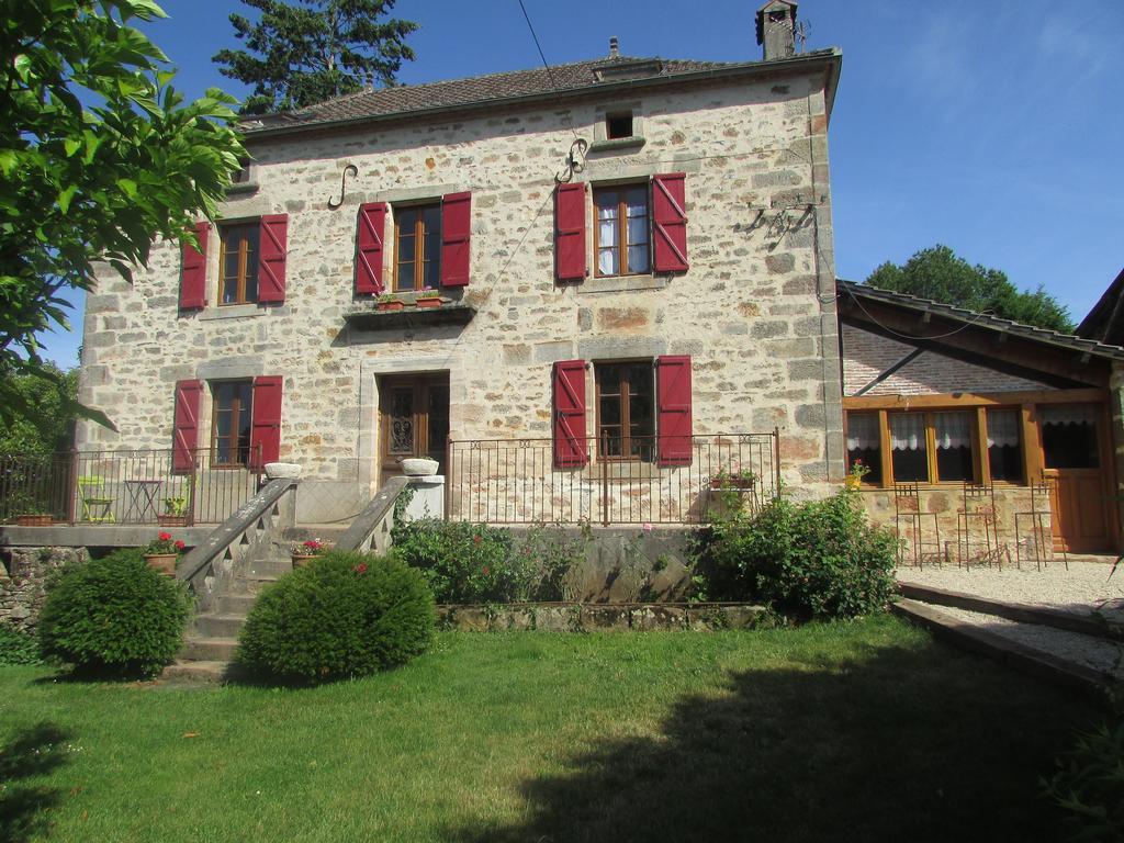 Ecuries de Saint Maurice Bed & Breakfast Lacapelle-Marival Exterior foto