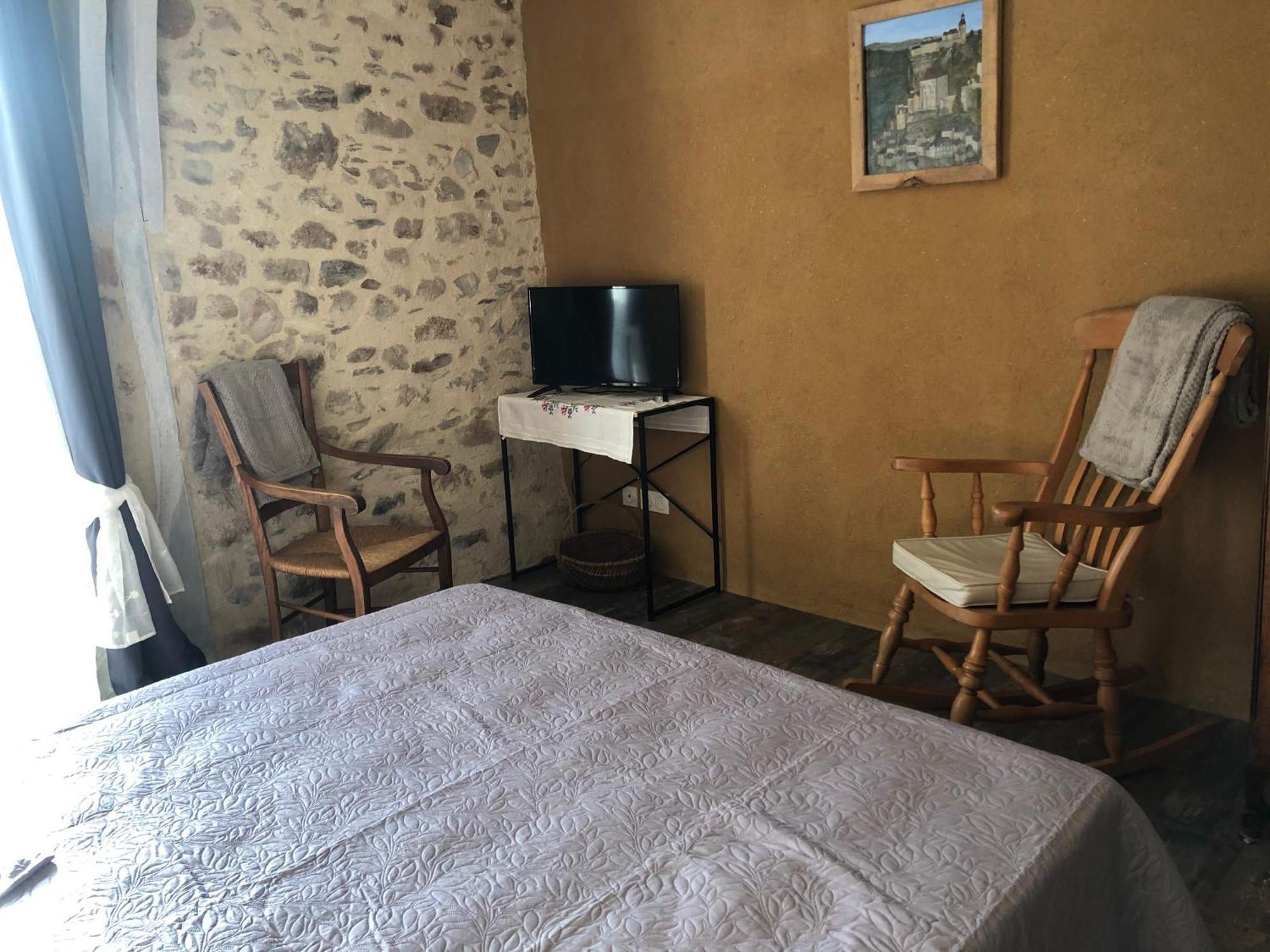 Ecuries de Saint Maurice Bed & Breakfast Lacapelle-Marival Exterior foto
