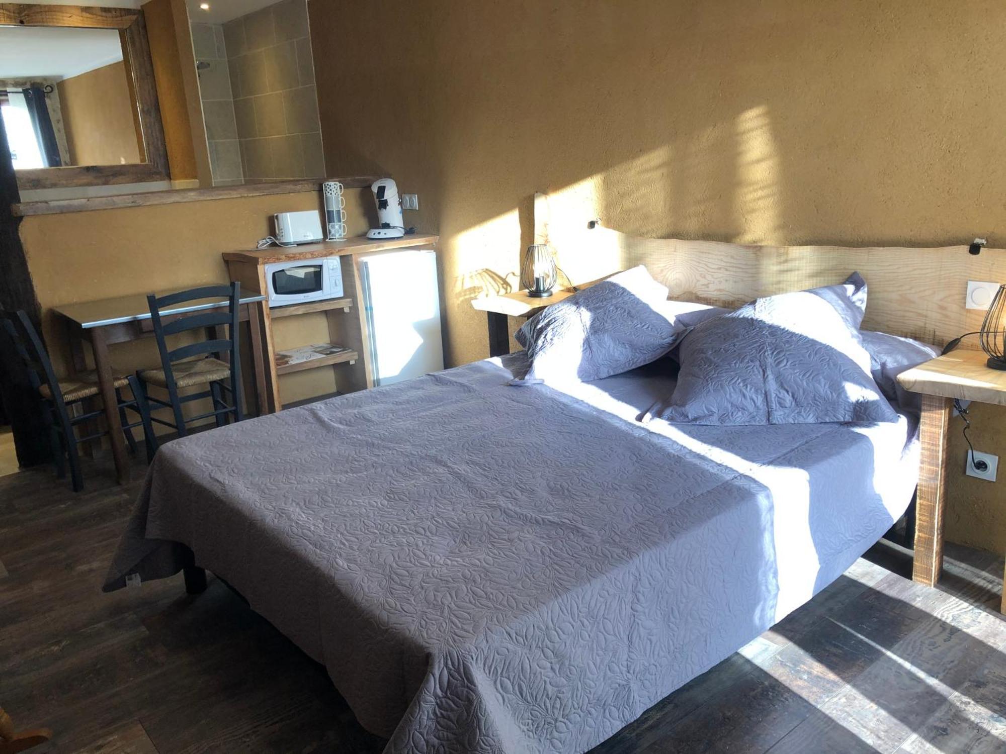 Ecuries de Saint Maurice Bed & Breakfast Lacapelle-Marival Exterior foto