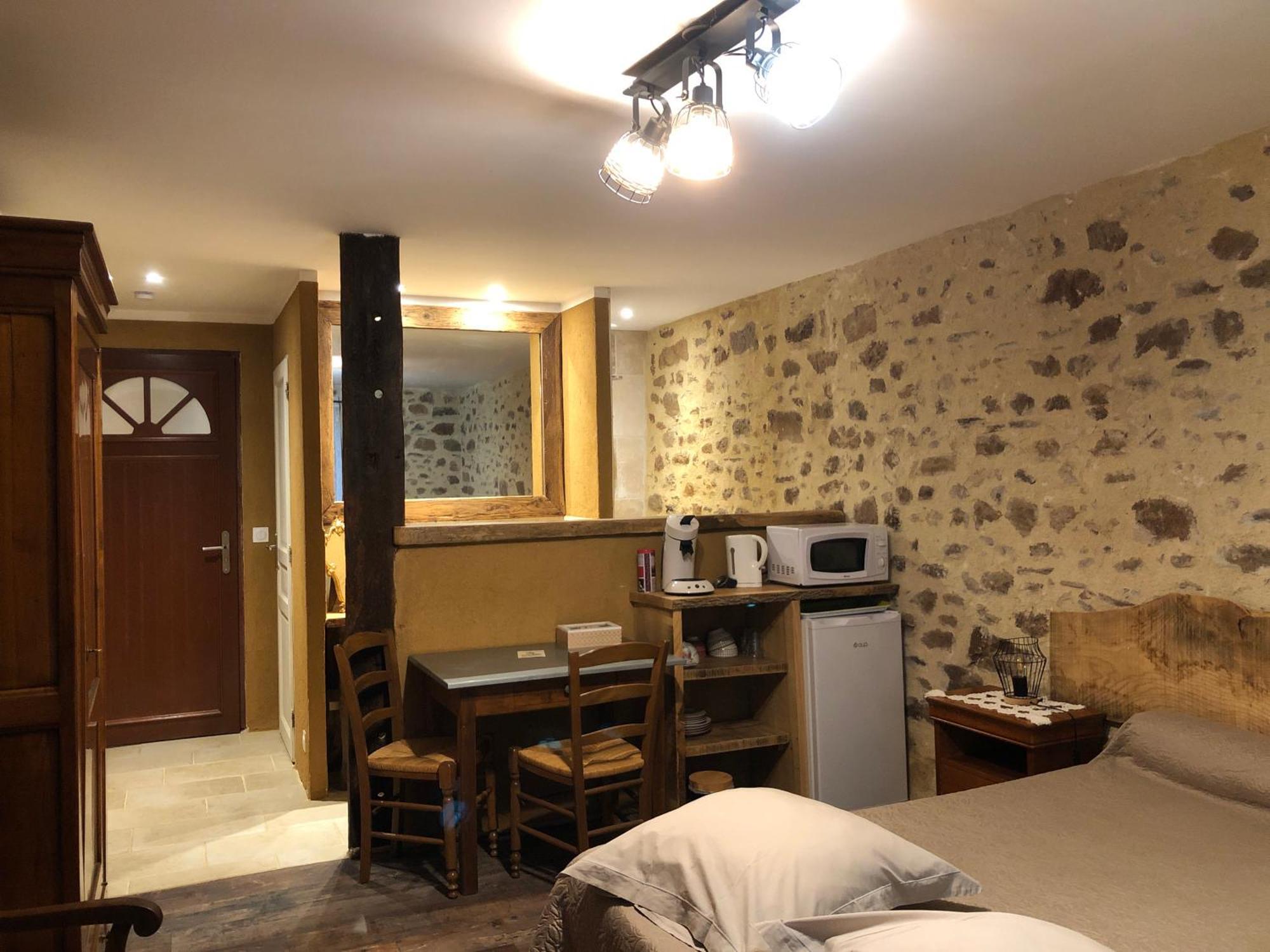 Ecuries de Saint Maurice Bed & Breakfast Lacapelle-Marival Exterior foto