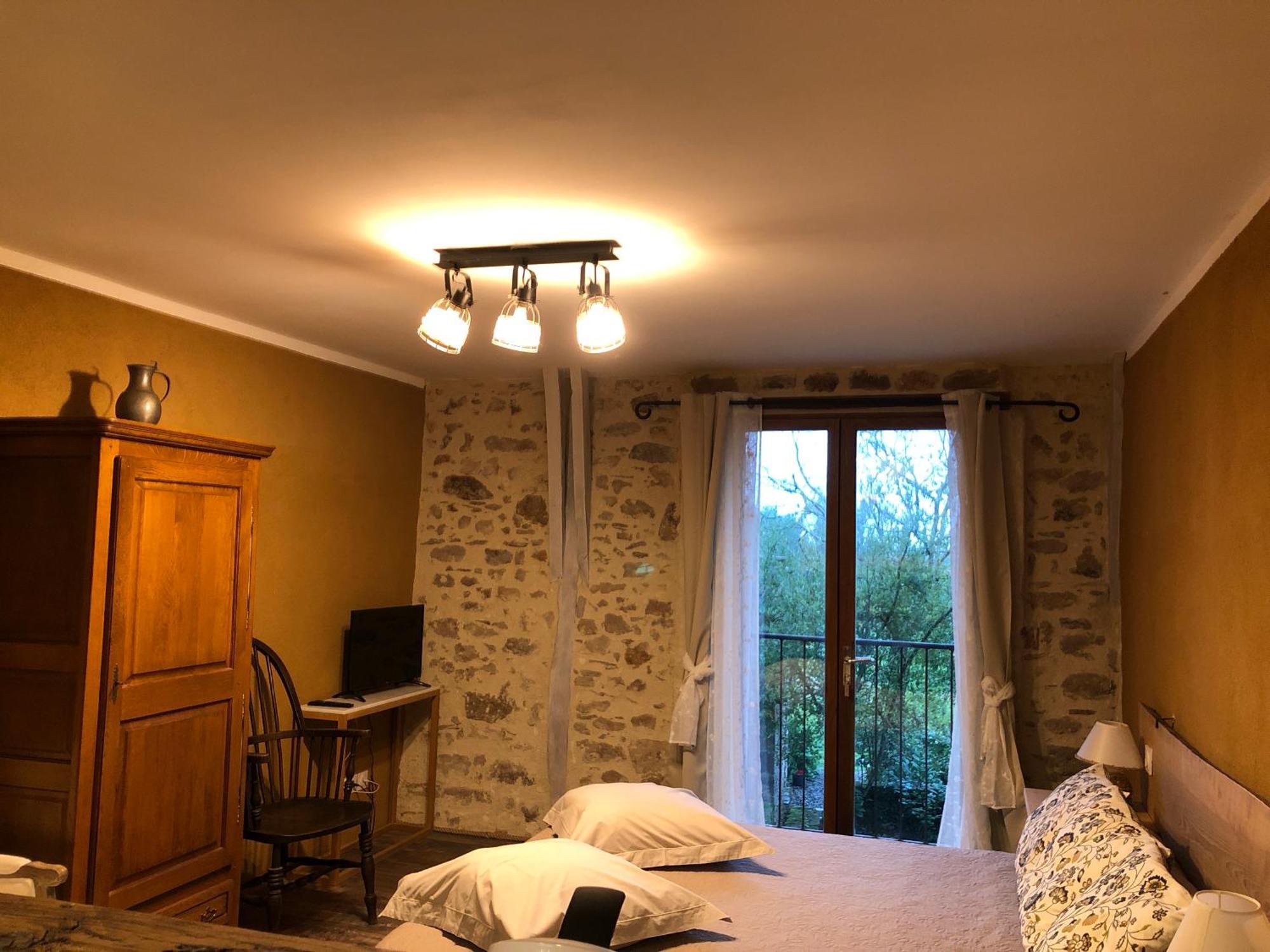 Ecuries de Saint Maurice Bed & Breakfast Lacapelle-Marival Exterior foto