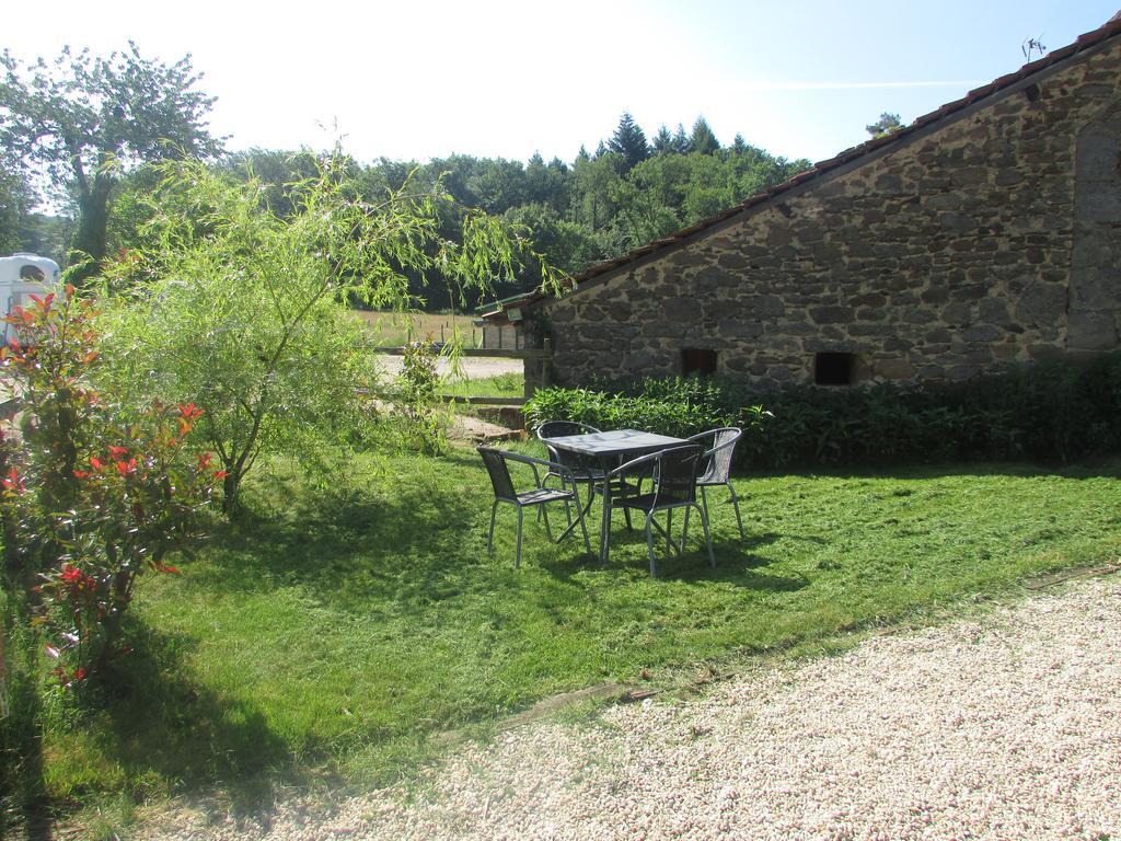 Ecuries de Saint Maurice Bed & Breakfast Lacapelle-Marival Exterior foto