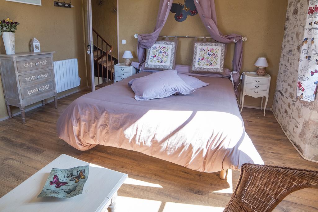 Ecuries de Saint Maurice Bed & Breakfast Lacapelle-Marival Exterior foto