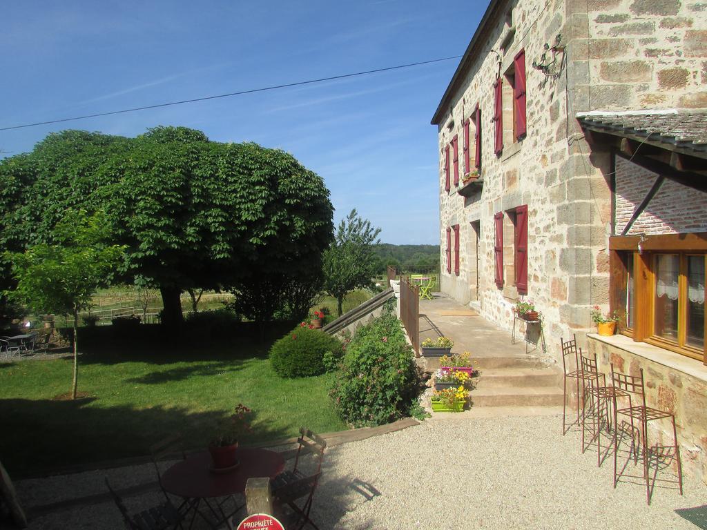 Ecuries de Saint Maurice Bed & Breakfast Lacapelle-Marival Exterior foto
